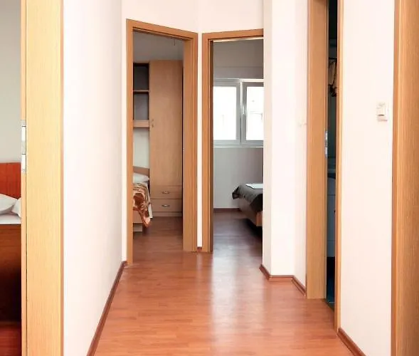 דירה With Parking Spaces Igrane, Makarska - 4891